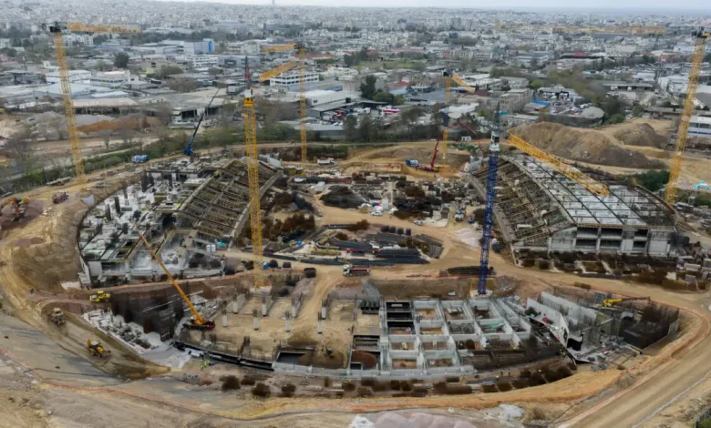 Σκληρή κόντρα Δούκα - Μπακογιάννη για τα έργα στον Βοτανικό