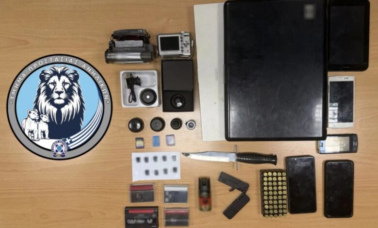 Συνελήφθη 53χρονος για παιδική πορνογραφία και κρυφή κάμερα σε γυναικείες τουαλέτες καταστήματος 1 Συνελήφθη 53χρονος για παιδική πορνογραφία και κρυφή κάμερα σε γυναικείες τουαλέτες καταστήματος