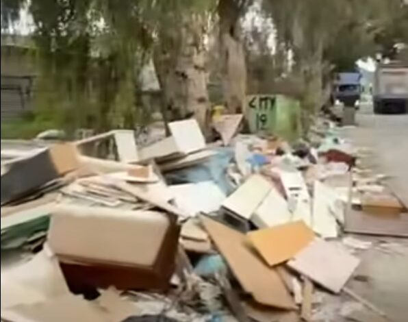 Συλλήψεις στο Αιγάλεω - Εξοργιστική παράνομη απόρριψη μπάζων! 1 Συλλήψεις στο Αιγάλεω - Εξοργιστική παράνομη απόρριψη μπάζων!