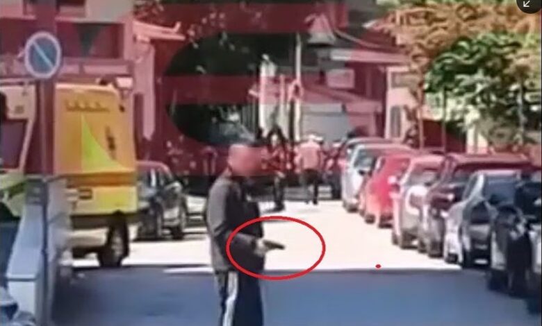 Πανικός στο Γενικό Κρατικό Νίκαιας: Άντρας τριγυρνούσε και απειλούσε με όπλο στο χέρι