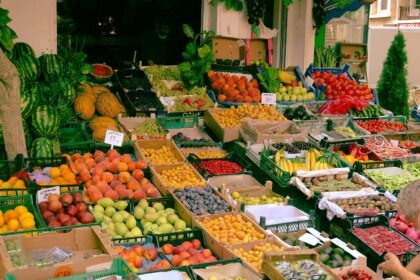Tα 12 λαχανικά και φρούτα με τα περισσότερα φυτοφάρμακα, τα 15 πιο καθαρά - Λίστα 2026
