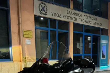 Χειροπέδες σε 37χρονο: Ιλιγγιώδεις ταχύτητες με μοτοσυκλέτα και επικίνδυνοι ελιγμοί