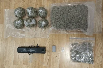 19χρονος που διακινούσε ναρκωτικά συνελήφθη στο Αιγάλεω 