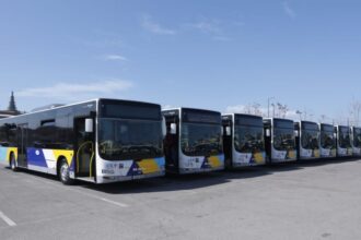 Πώς θα ήταν η ζωή στην Αθήνα με 3 λεπτά αναμονή στο Μετρό και 5 στα λεωφορεία;