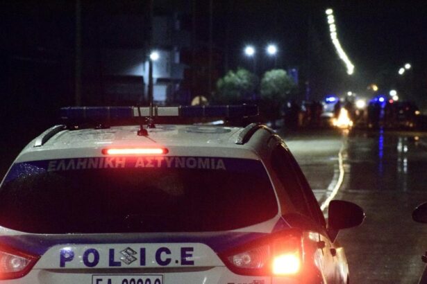 Αιγάλεω: Τρόμος για νεαρή υπάλληλο - Ένοπλη ληστεία σε μίνι μάρκετ