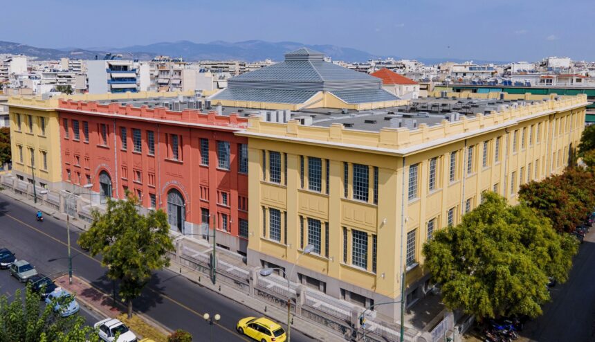 Καπνεργοστάσιο στη Λένορμαν