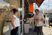 Περιοδεία του Γαβριήλ Σακελλαρίδη στο Αιγάλεω – Στο επίκεντρο ακρίβεια και ιδιωτικό χρέος