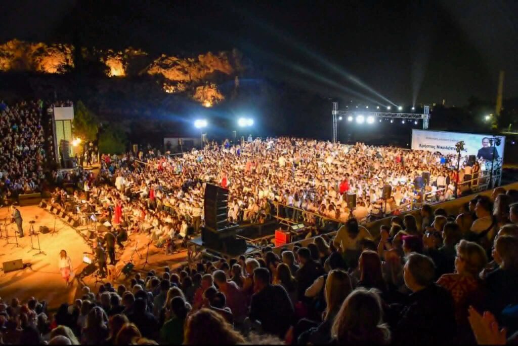 Δυναμική παρουσία των Σχολείων του Αιγάλεω στη μεγάλη Μαθητική Συναυλία – Αφιέρωμα στον Χρήστο Νικολόπουλο