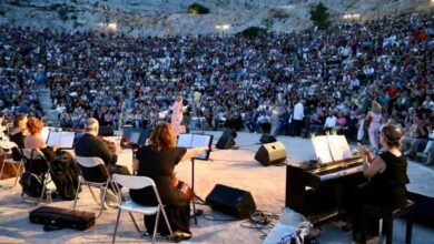 Δυναμική παρουσία των Σχολείων του Αιγάλεω στη μεγάλη Μαθητική Συναυλία – Αφιέρωμα στον Χρήστο Νικολόπουλο 3 Δυναμική παρουσία των Σχολείων του Αιγάλεω στη μεγάλη Μαθητική Συναυλία – Αφιέρωμα στον Χρήστο Νικολόπουλο