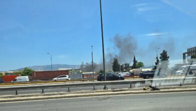 Πυρκαγιά σε εργοστάσιο με πλαστικά στο Αιγάλεω