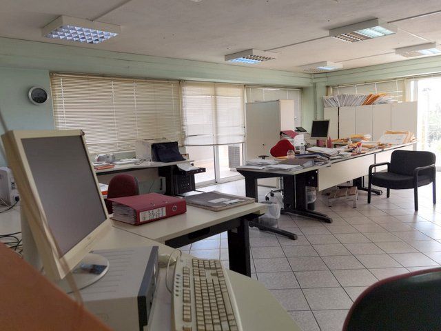 Έπεσαν σοβάδες στον ΕΦΚΑ Αιγάλεω 1 Έπεσαν σοβάδες στον ΕΦΚΑ Αιγάλεω