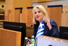 Εκλέγεται σήμερα πρόεδρος του ΣΥΡΙΖΑ η Ρένα Δούρου