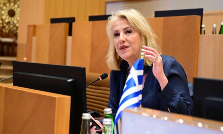 Εκλέγεται σήμερα πρόεδρος του ΣΥΡΙΖΑ η Ρένα Δούρου 1 Εκλέγεται σήμερα πρόεδρος του ΣΥΡΙΖΑ η Ρένα Δούρου