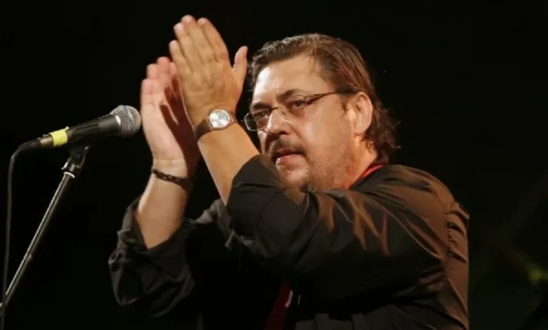Αφιέρωμα στον Λαυρέντη: Διονύσης Τσακνής, Παυλίνα Βουλγαράκη, Κίτρινα Ποδήλατα - Θέατρο Αλέξης Μινωτής, είσοδος ελεύθερη