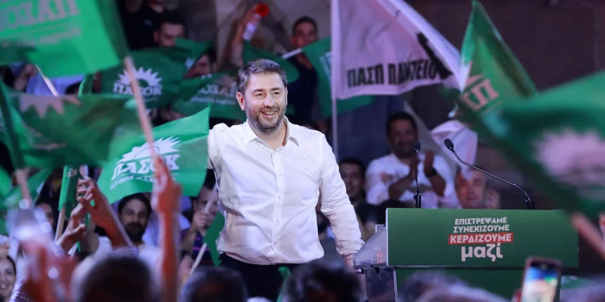 Συγκέντρωση ορόσημο του ΠΑΣΟΚ στο Αιγάλεω - Στις λαϊκές γειτονιές ξαναπιάνει το νήμα της "Αλλαγής"